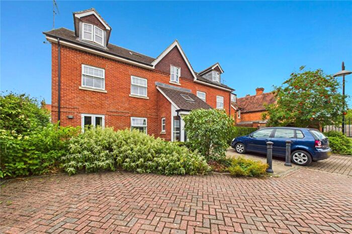 1 Bedroom Apartment For Sale In Peel Court, Reading Road, Pangbourne, Reading, RG8