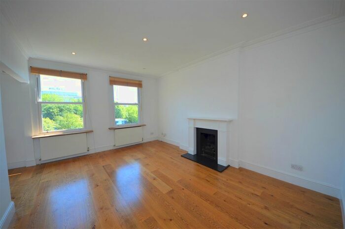 3 Bedroom Flat To Rent In Fellows Road, Belsize Park, London, NW3