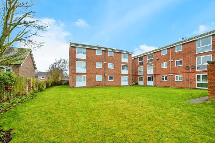 1 Bedroom Flat For Sale In Hardwicke Place, London Colney, St Albans, AL2