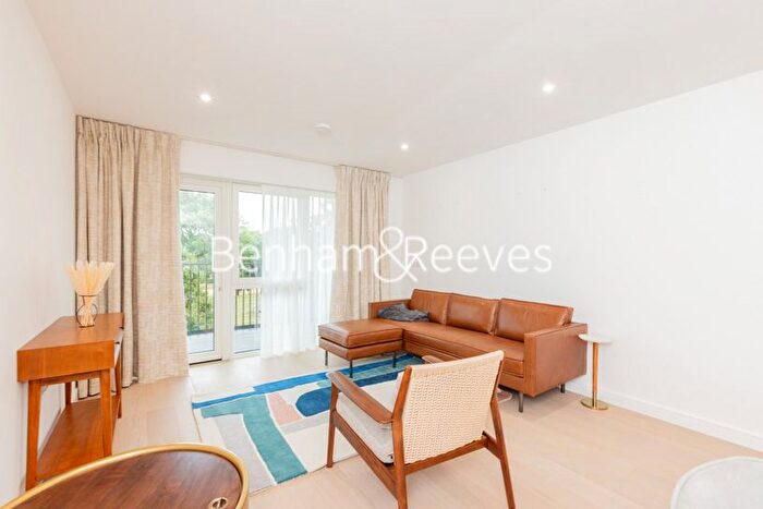 2 Bedroom Flat To Rent In Holland House, Parr's Way, W6
