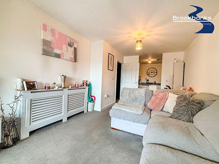 1 Bedroom Flat For Sale In Discovery Drive, Swanley, BR8