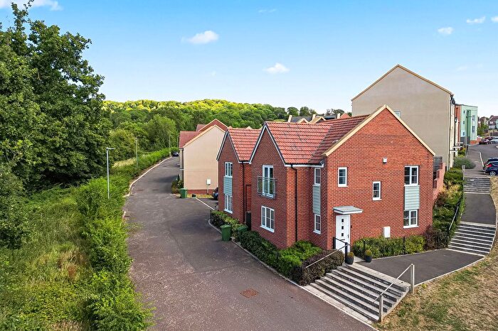 3 Bedroom Detached House For Sale In Slad Way, Cheltenham, GL52