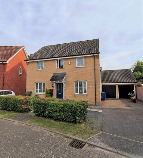 4 Bedroom Property To Rent In Windmill Close, Lakenheath, IP27
