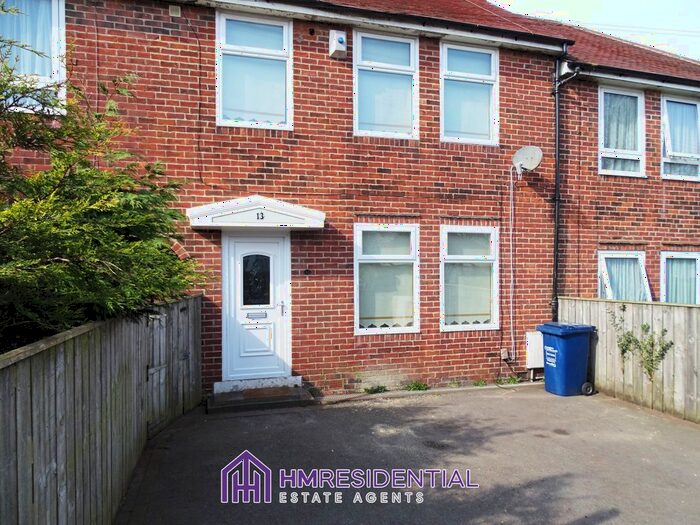 3 Bedroom Terraced House To Rent In Holmesdale Road, Newcastle Upon Tyne, NE5