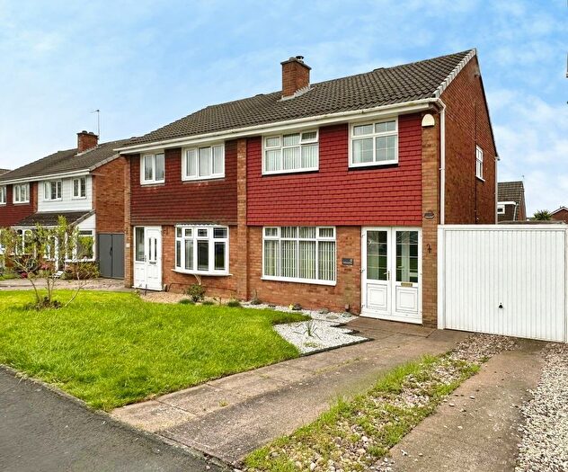 3 Bedroom Semi-Detached House For Sale In Withywood Close, Sneyd Park, Willenhall, WV12