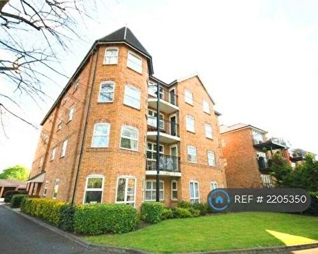 2 Bedroom Flat To Rent In Marlborough Court, Beckenham, BR3