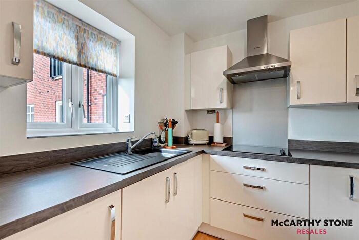 1 Bedroom Flat For Sale In Gibson Court, Tattershall Road, Woodhall Spa, LN10