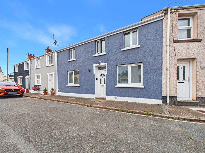 3 Bedroom Terraced House For Sale In Orchard Buildings, Pembroke, SA71