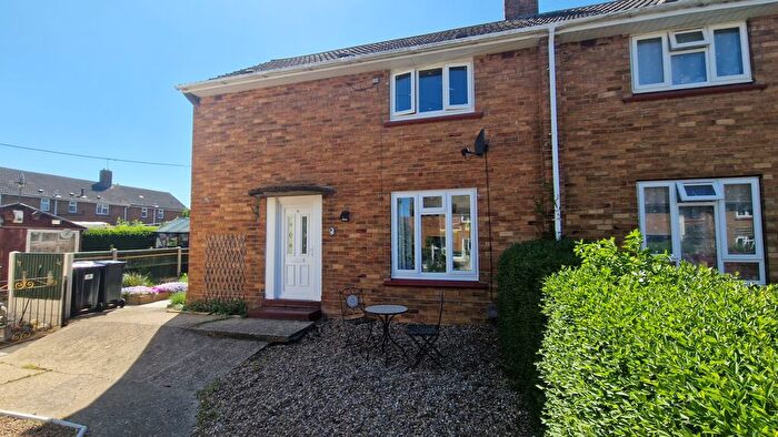 3 Bedroom End Of Terrace House For Sale In Hughson Walk, Dunholme, LN2
