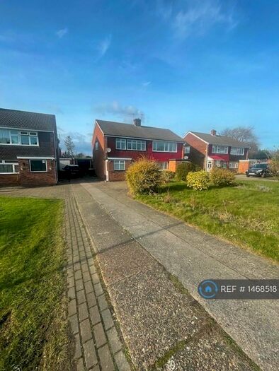 3 Bedroom Semi-Detached House To Rent In Harman Drive, Sidcup, DA15