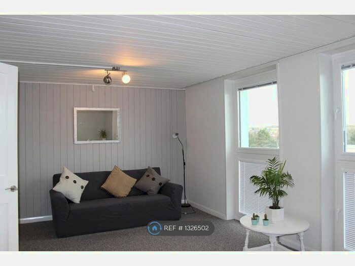 1 Bedroom Flat To Rent In Monmouth House, Cwmbran NP44