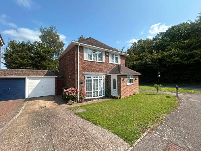 4 Bedroom Detached House For Sale In Birch Drive, Lordswood, Kent, ME5