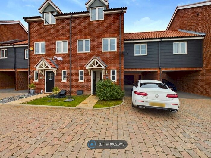 5 Bedroom Semi-Detached House To Rent In Aster Close, Didcot, OX11