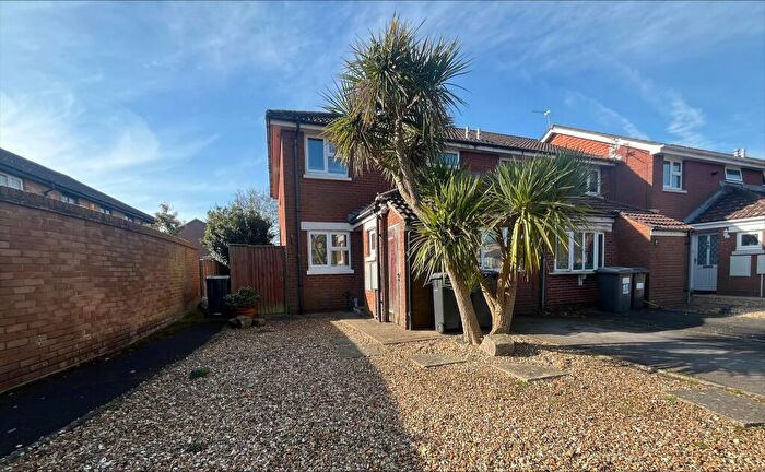 3 Bedroom End Of Terrace House For Sale In Boveridge Gardens, Bournemouth, BH9