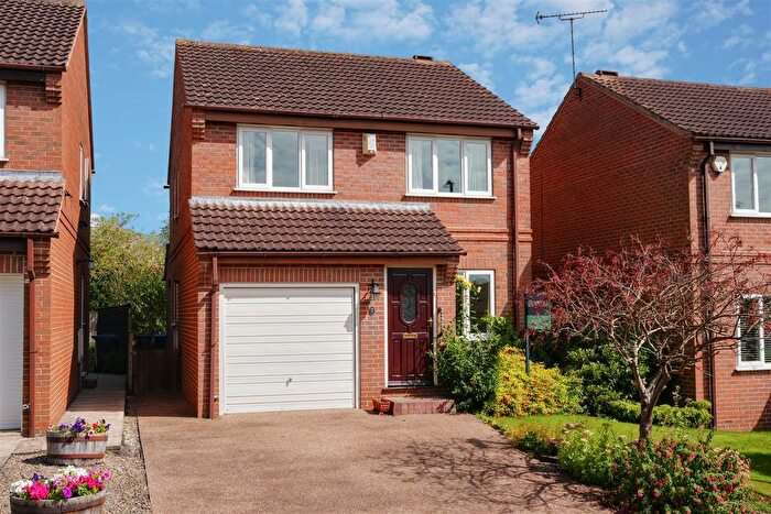 3 Bedroom Detached House For Sale In Highland Court, Easingwold, York, YO61