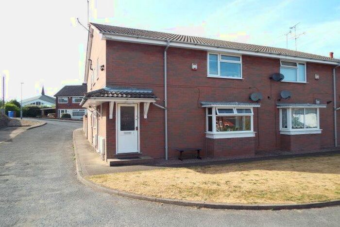 2 Bedroom Flat To Rent In Clumber Court, Mansfield, NG20
