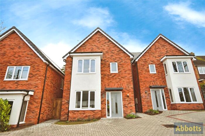 4 Bedroom Detached House For Sale In Down Hall Road, Rayleigh, Essex, SS6