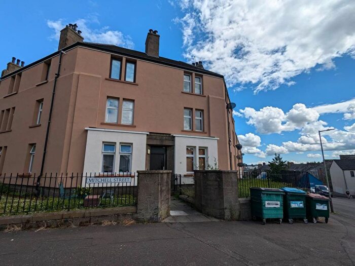 3 Bedroom Flat To Rent In Mitchell Street, Dundee, DD2