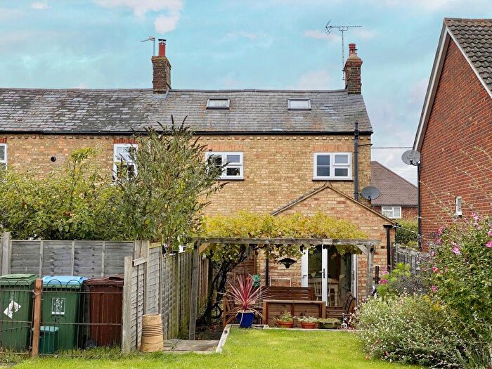 3 Bedroom House To Rent In New Street, Cheddington, Leighton Buzzard, LU7