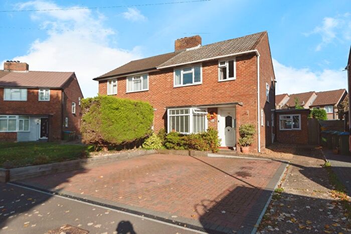 4 Bedroom Semi-detached House For Sale In Bramley Crescent, Southampton, Hampshire, SO19
