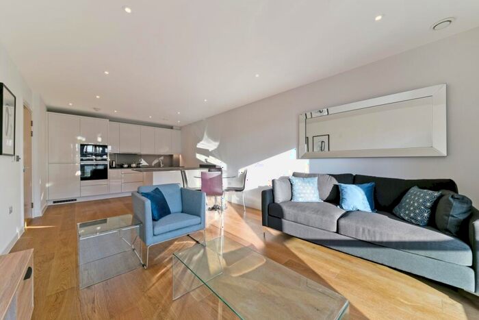 2 Bedroom Flat To Rent In Lismore Boulevard, Colindale, London, NW9