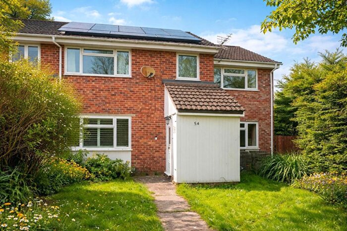 4 Bedroom Semi-Detached House For Sale In Watton Road, Holbury, Southampton, SO45