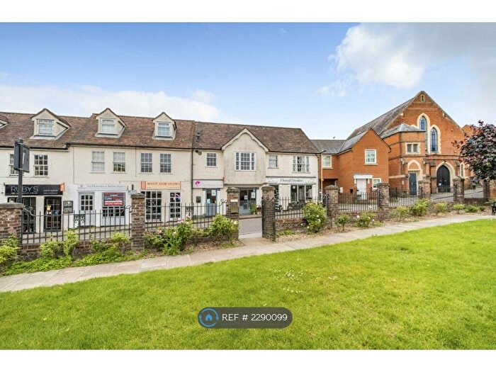 1 Bedroom Flat To Rent In New Town Road, Bishop's Stortford, CM23