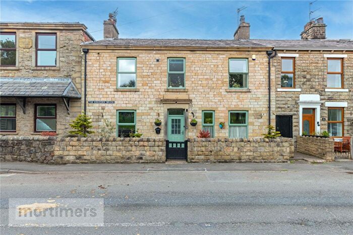 4 Bedroom Detached House For Sale In Knuzden Brook, Blackburn, BB1