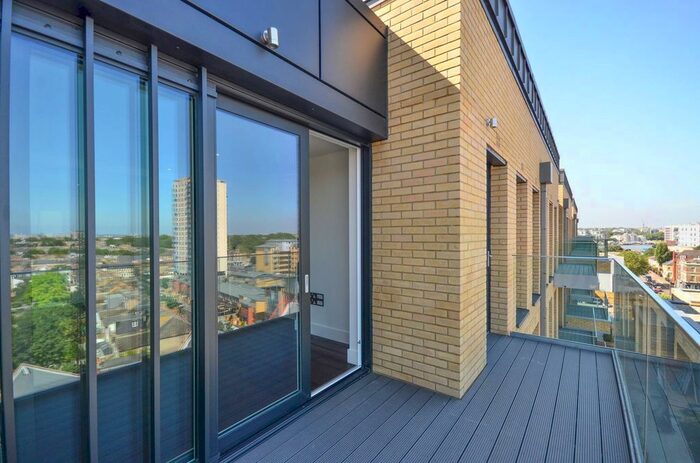 1 Bedroom Flat To Rent In Ingrebourne Apartments, Fulham, London, SW6