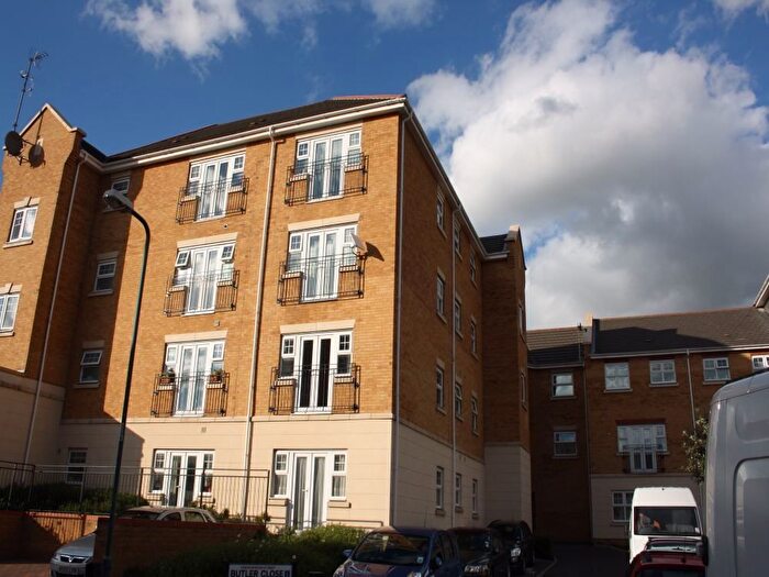 2 Bedroom Flat To Rent In Butler Close, Edgware, HA8