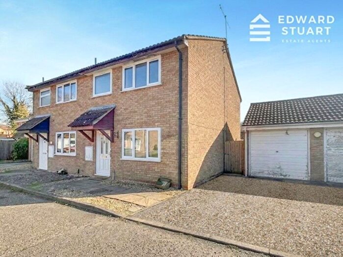 3 Bedroom Semi-Detached House For Sale In A Birchwood, Orton Goldhay, Peterborough, Cambridgeshire, PE2