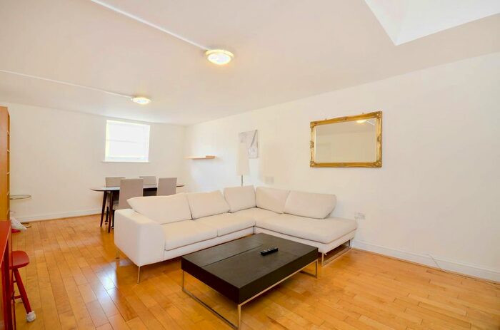 2 Bedroom Flat To Rent In Westbourne Terrace, Bayswater, London, W2