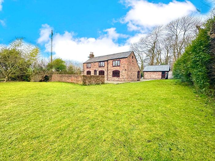 3 Bedroom Detached House For Sale In Pinfold Lane, Knowsley, L34