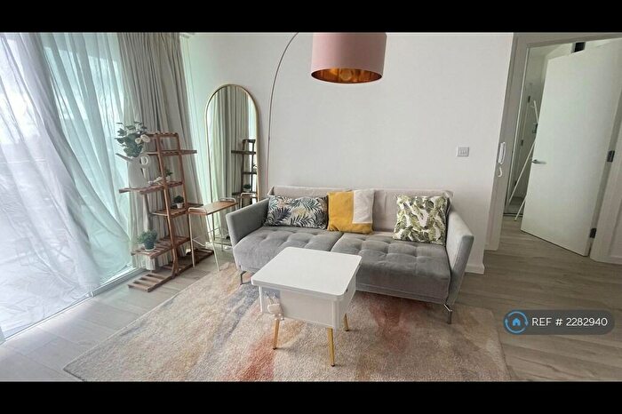 1 Bedroom Flat To Rent In Corsican Square, London, E3