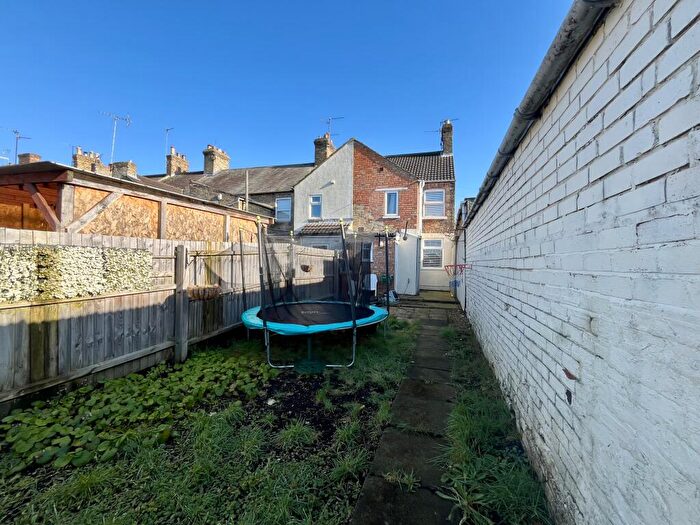 2 Bedroom End Of Terrace House For Sale In Crowland Road, Eye, Peterborough, PE6