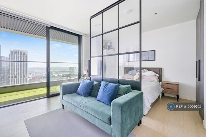 Studio To Rent In Hobart Building, London, E14