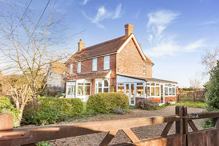 3 Bedroom Detached House For Sale In Longworth Road, Charney Bassett, Wantage, Oxfordshire, OX12