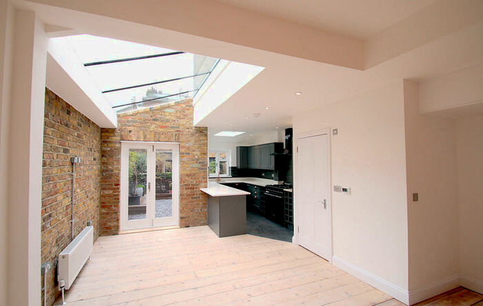 2 Bedroom House To Rent In Quilter Street, E2