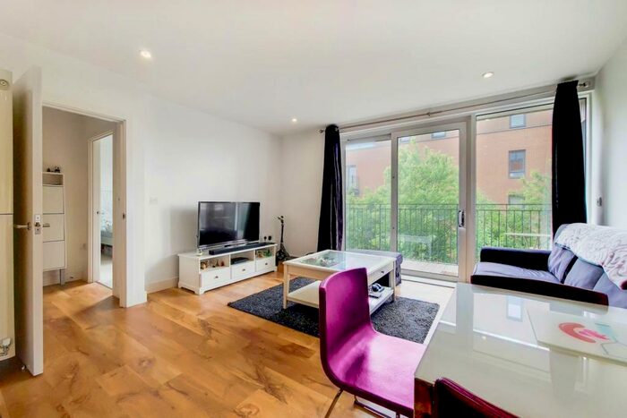 1 Bedroom Flat To Rent In Meadowside, Kidbrooke, London, SE9