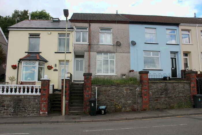 3 Bedroom Terraced House To Rent In Brynteg, Treharris, CF46