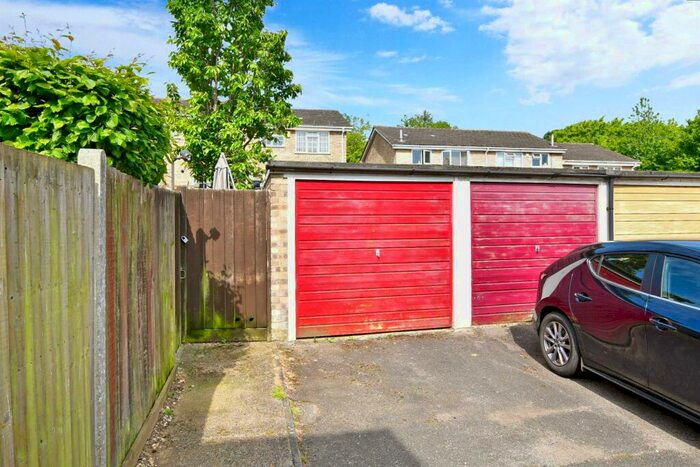 1 Bedroom End Of Terrace House For Sale In Dogwood Close, Lordswood, Chatham, Kent, ME5