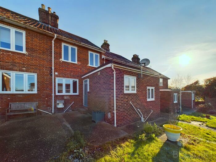 3 Bedroom Terraced House To Rent In Maynewater Square, Bury St Edmunds, IP33