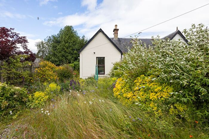2 Bedroom Semi-Detached Bungalow For Sale In Perth Road, Blairgowrie, PH10