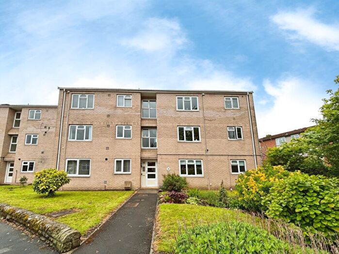 2 Bedroom Apartment For Sale In Hazelhurst Road, Cardiff, CF14