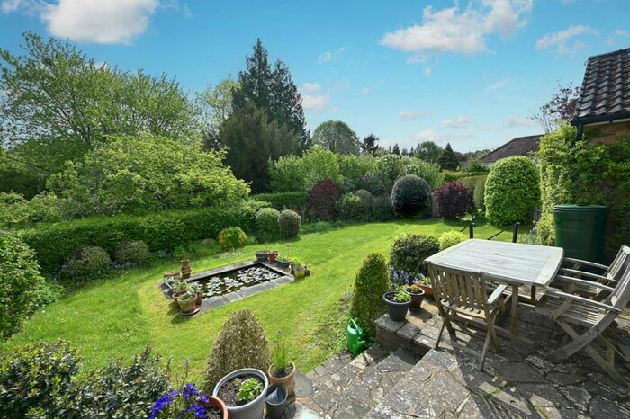 3 Bedroom Bungalow To Rent In Merrow Chase, Merrow, Guildford, GU1