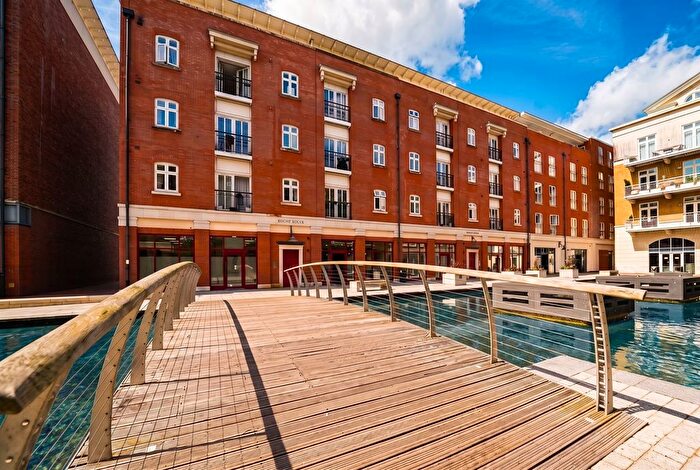 2 Bedroom Flat For Sale In Bridge House, Waterside, Dickens Heath, B90