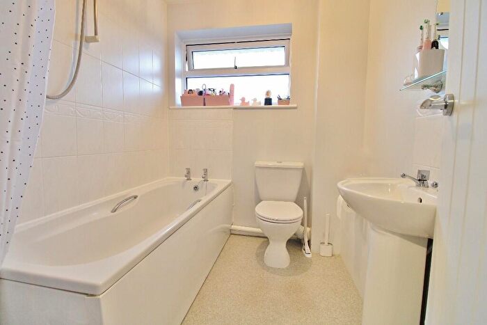 3 Bedroom Terraced House For Sale In Denham Close, Stubbington, PO14