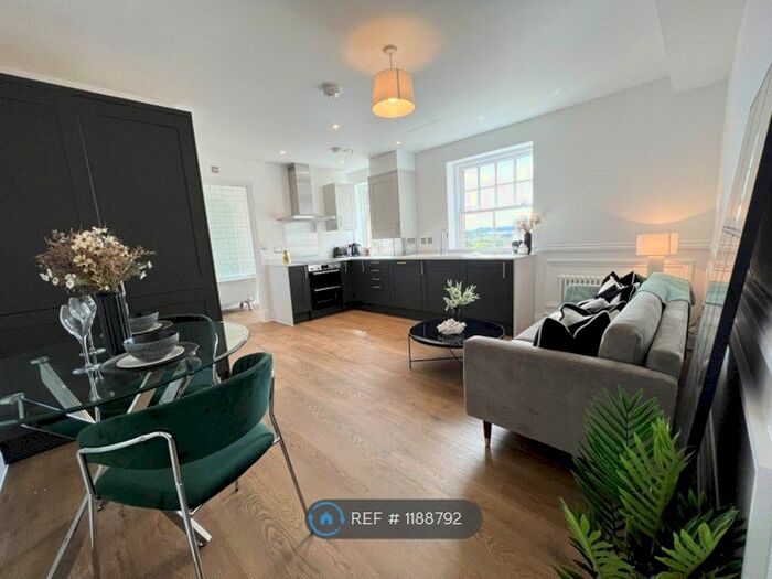 2 Bedroom Flat To Rent In The Esplanade, Sheringham, NR26