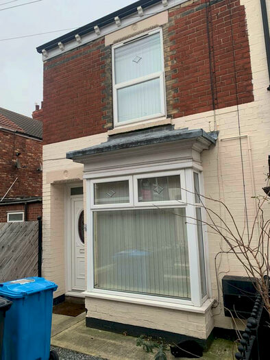 2 Bedroom End Of Terrace House To Rent In Meadow Vale, Estcourt Street, Hull, Yorkshire, HU9