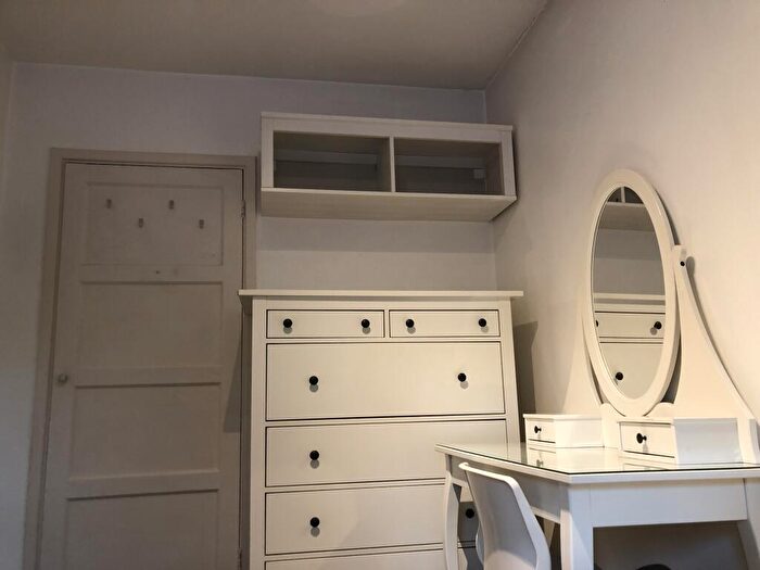 1 Bedroom Detached House To Rent In Colney Hatch Lane, London, N10